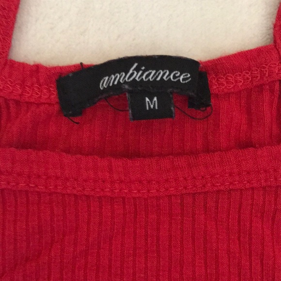 Red ribbed crop top - Picture 3 of 3